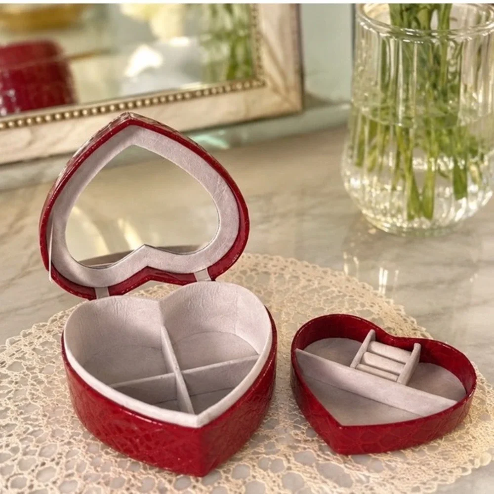 Red Faux Croc Heart Jewelry Box Travel Case Mirror Removable Tray Divided 86-00